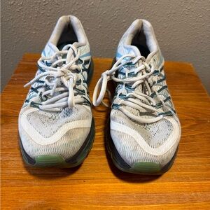 Nike air max White and Teal Sneakers